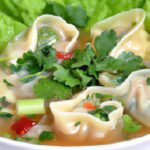 Savoring Chinese Wonton Soup: The Secret to Chicken Bliss