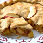 The Timeless Charm of Classic Apple Pie with Cheddar Cheese