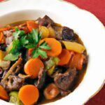 Hearty & Simple: Easy Beef and Vegetable Casserole Recipe